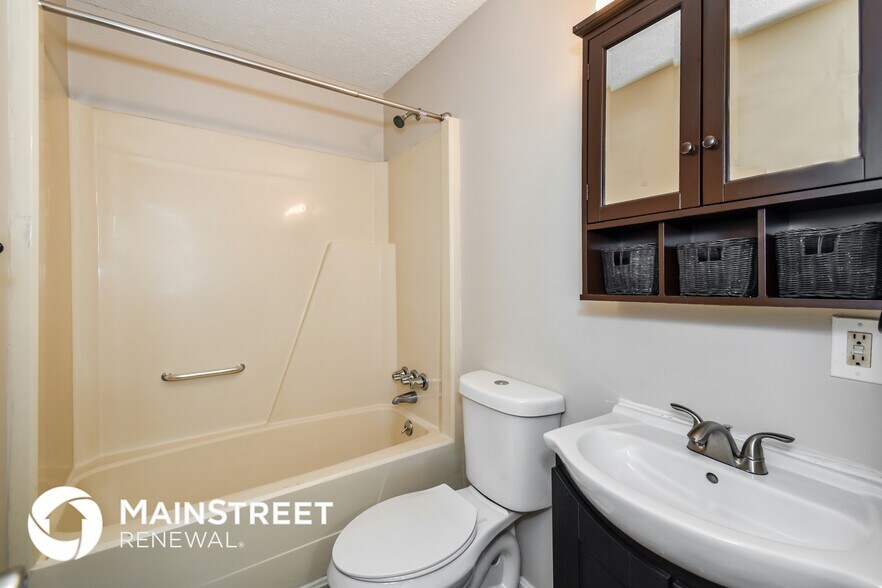 Building Photo - 5007 Invicta Dr
