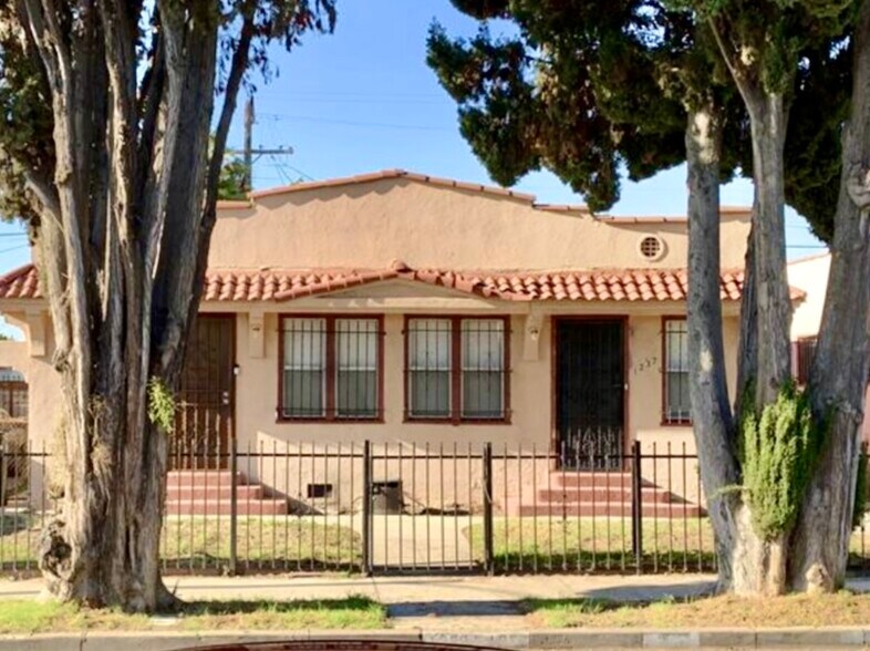 Primary Photo - 1237 W 56th St