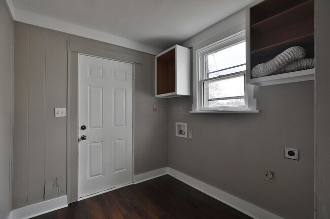 Building Photo - 2611 Beulah Rd