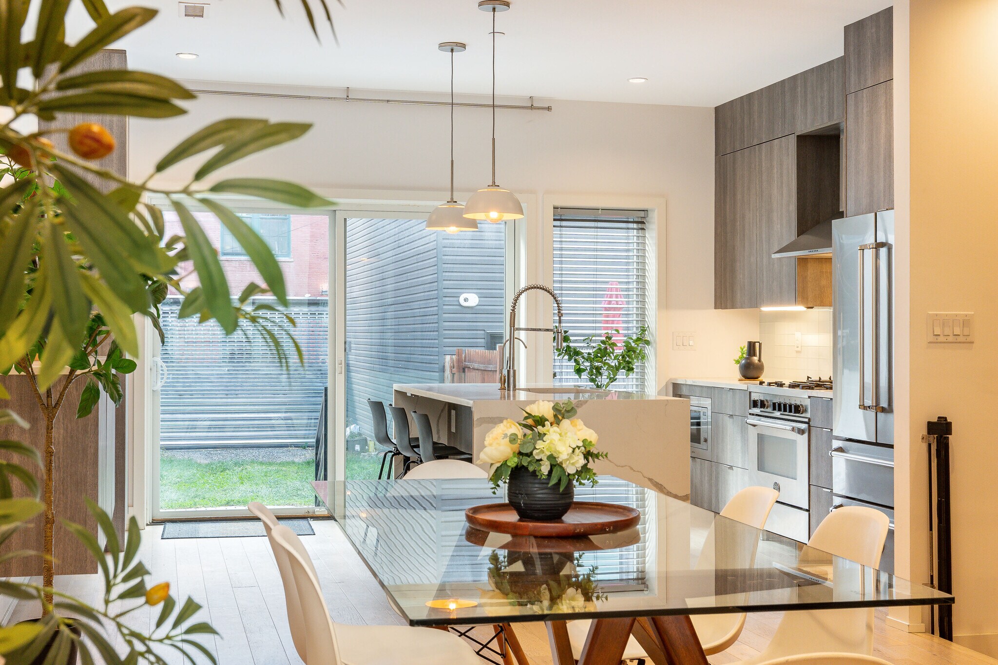 Building Photo - 2058 E Susquehanna Ave