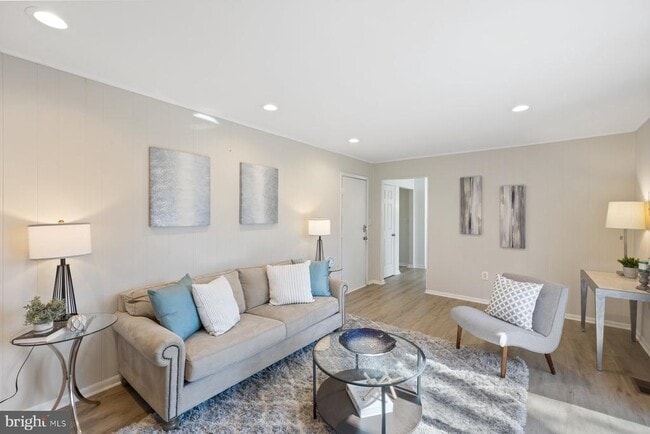 Building Photo - 17105 Amity Dr