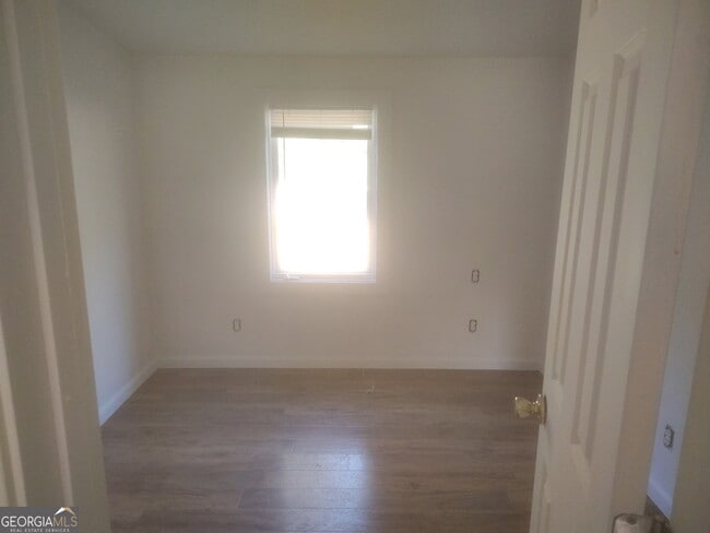 Building Photo - 826 Black Horse Run