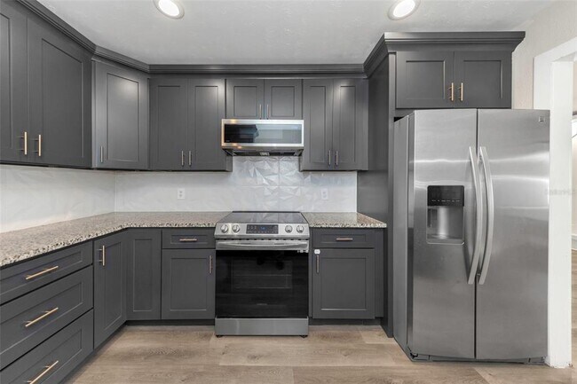 Building Photo - 4030 Fieldgreen Pl