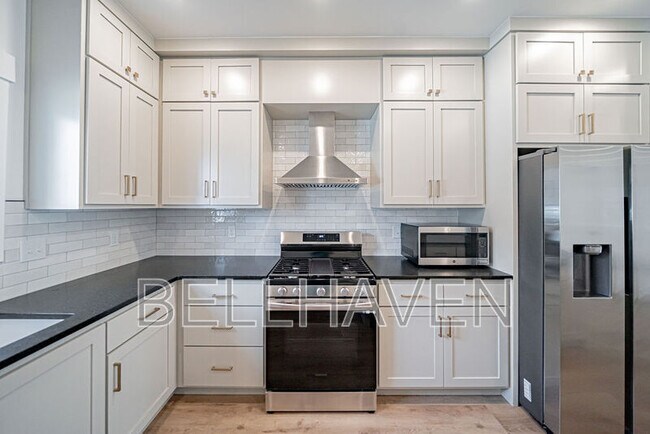 Building Photo - 1471 Elmore Ave