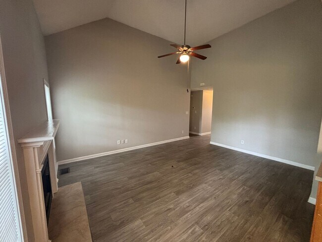 Building Photo - Location, Community, Quality Living. It Starts Here!