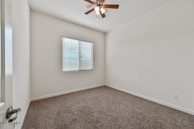 Building Photo - 19250 E Carriage Way