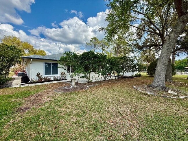 Building Photo - 1839 Tumbleweed Ct