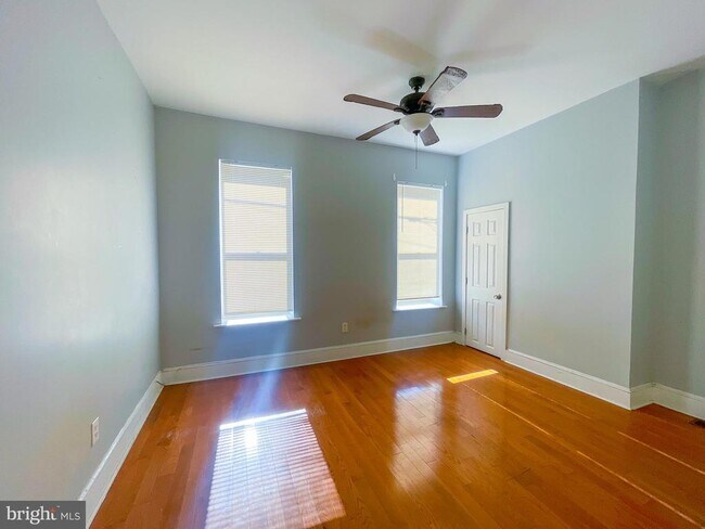 Building Photo - 2113 Mountain St