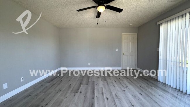 Building Photo - 13858 Rincon Rd