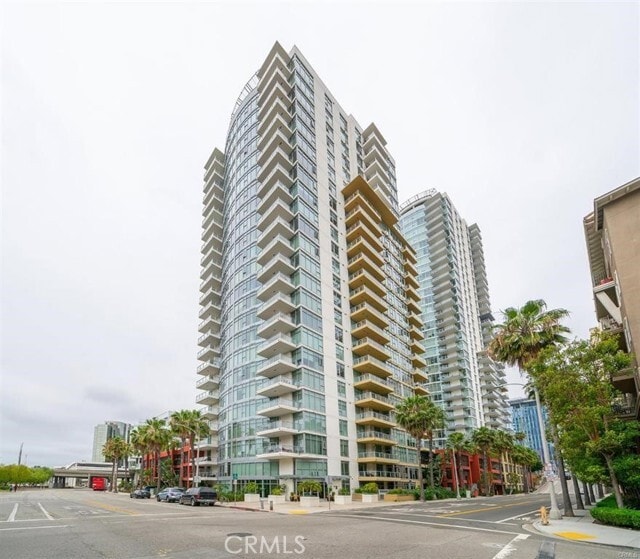 Building Photo - 411 W Seaside Way