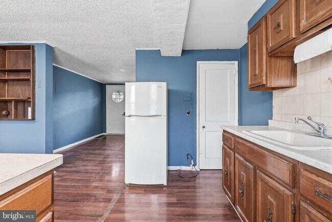 Building Photo - 4802 Alcott St