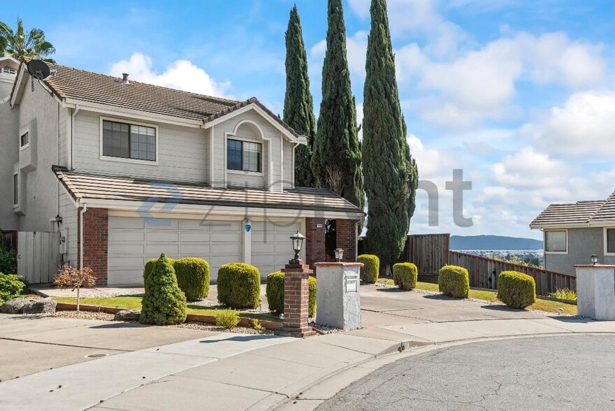 Building Photo - 2030 Laurel Canyon Ct