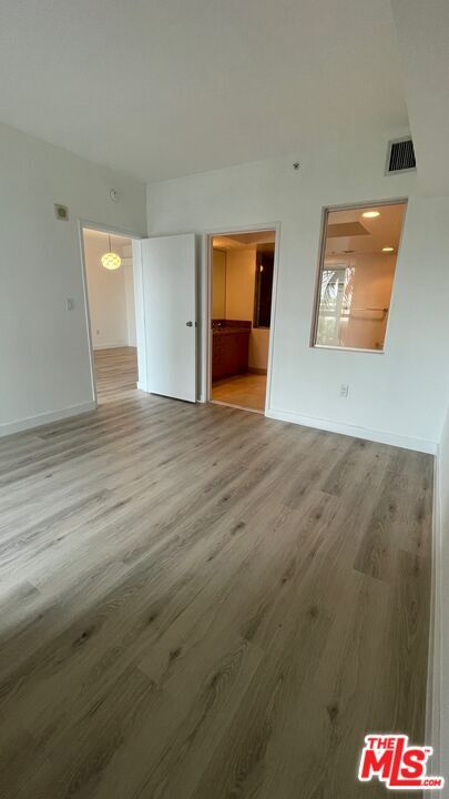 Building Photo - 13700 Marina Pointe Dr
