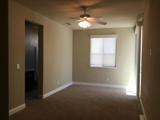 Building Photo - Welcome to Harlan Ranch!!!