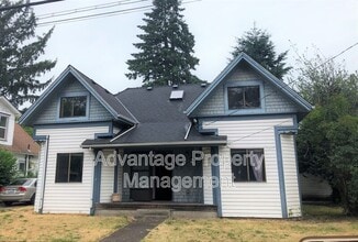 Building Photo - 444 NW 17th St