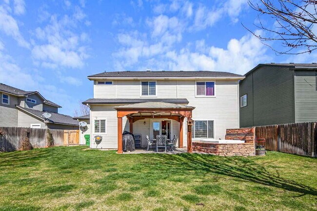 Building Photo - 2295 W Apgar Creek Dr