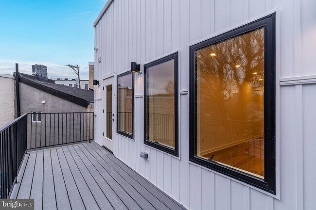 Building Photo - 1601 Frankford Ave