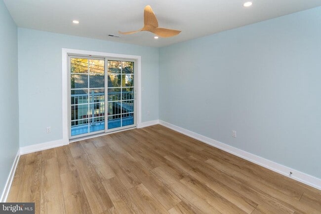 Building Photo - 17 Wilson St