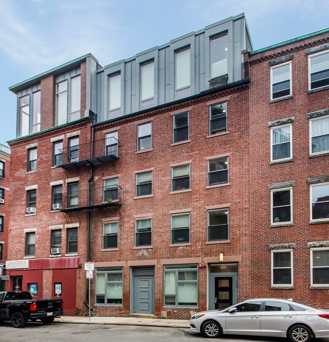 Building Photo - 104 Prince St