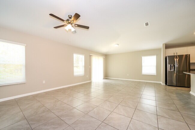 Building Photo - 86106 Railway Pl