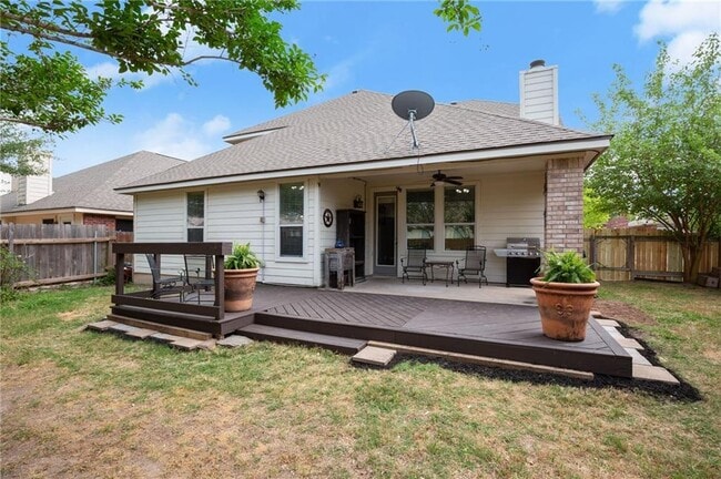 Building Photo - 2800 Mission Tejas Dr