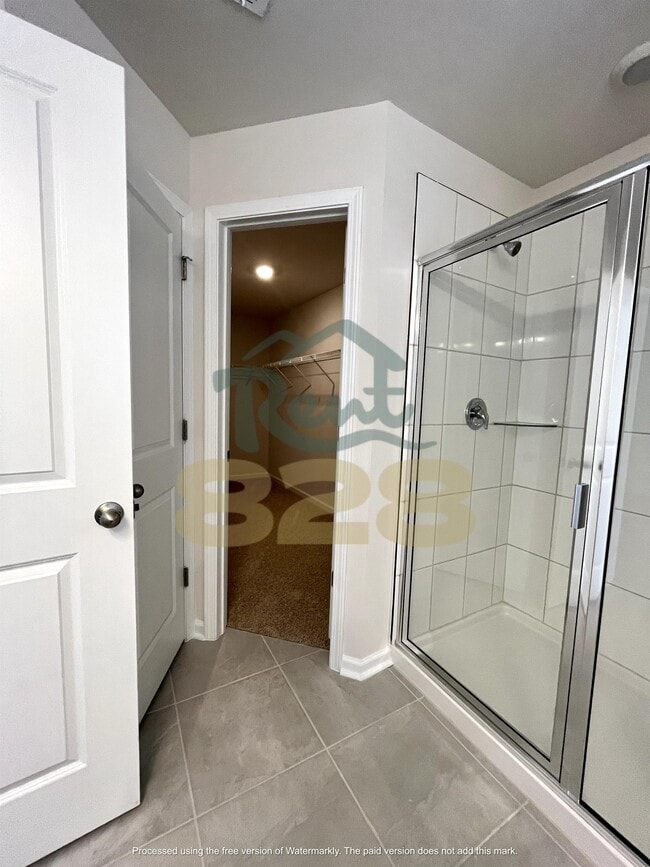 Building Photo - 146 Creekview Rd