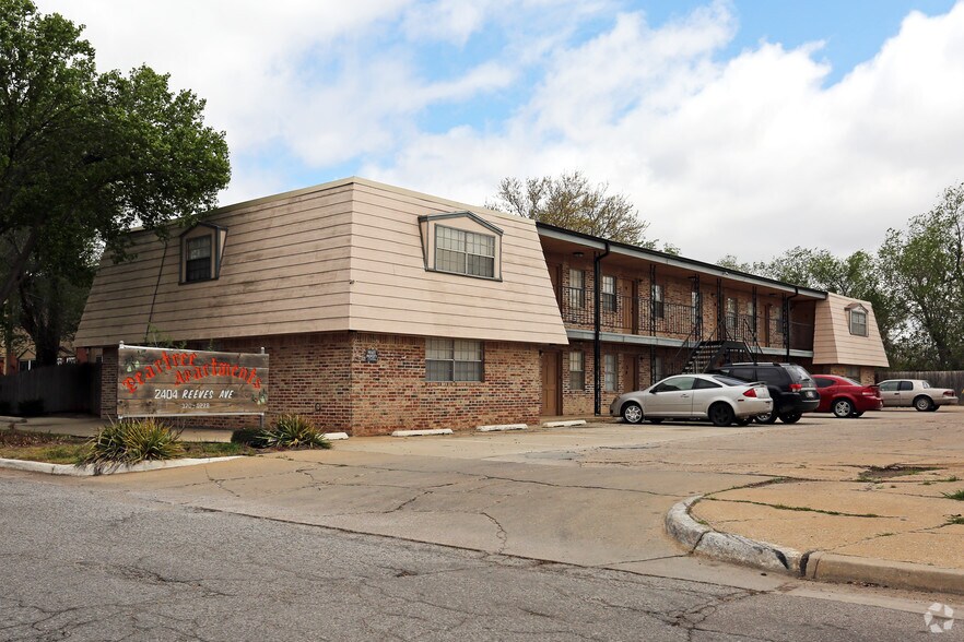 Primary Photo - Peartree Apartments