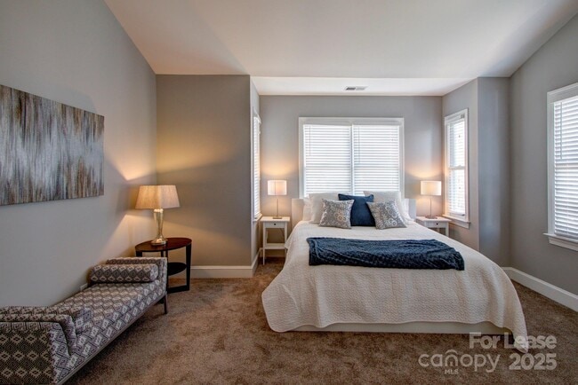 Building Photo - 10400 Orchid Hill Ln