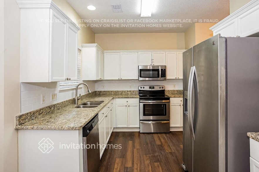 Building Photo - 6833 Brachnell View Dr