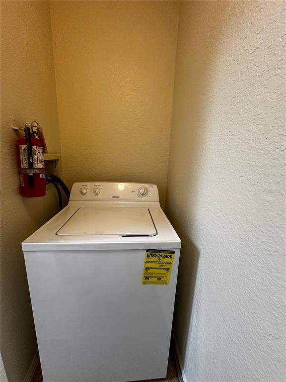 Building Photo - 2550 N Alafaya Trail