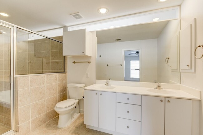 Building Photo - Modern Townhome In The Heart Of Midtown!