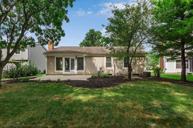 Building Photo - 6611 Fallen Timbers Dr