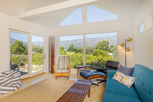 Building Photo - Modern Ojai Charmer