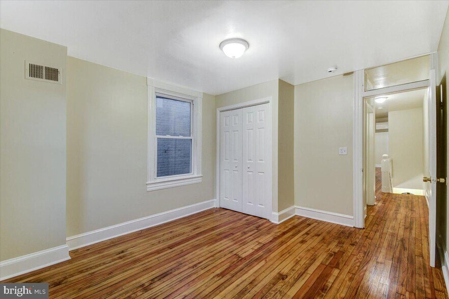 Upstairs Bedroom - 6 S Highland Ave