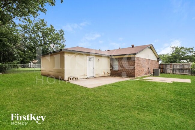Building Photo - 308 Coury Rd