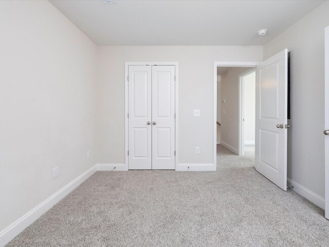 Building Photo - 3254 Tasker Dr