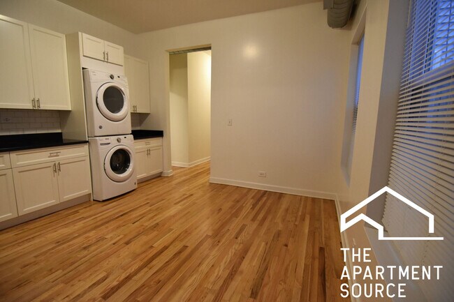 Building Photo - 3805 W Belmont Ave