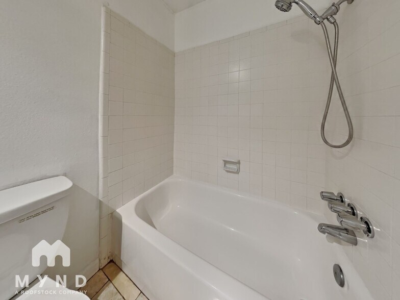 Building Photo - 6639 E Camino Santo