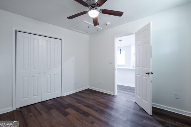 Building Photo - 450 Paines Ave NW