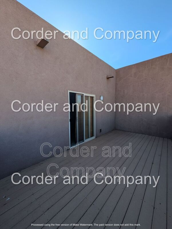 Building Photo - 940 Sellers Dr NE