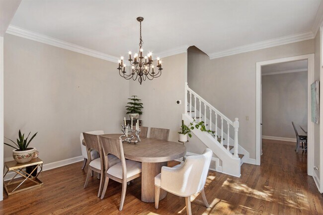 Building Photo - 948 River Breeze Dr