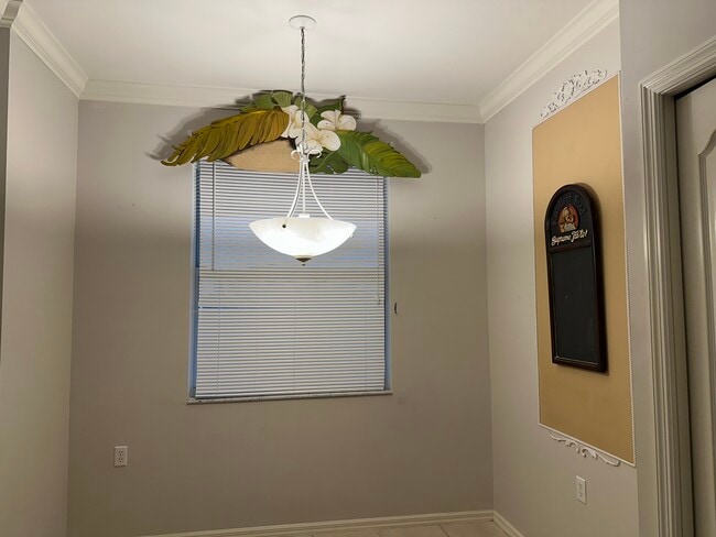 Building Photo - 8550 Kingbird Loop