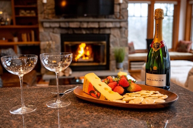 Building Photo - 196 Black Mountain Rd