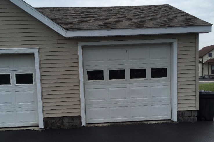 Garage - 303 Washington St
