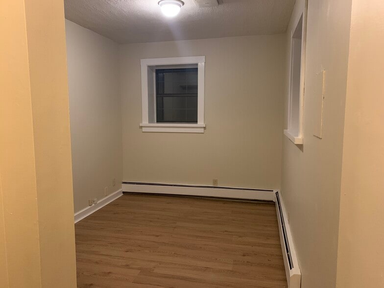 Building Photo - 655 Kilmer St