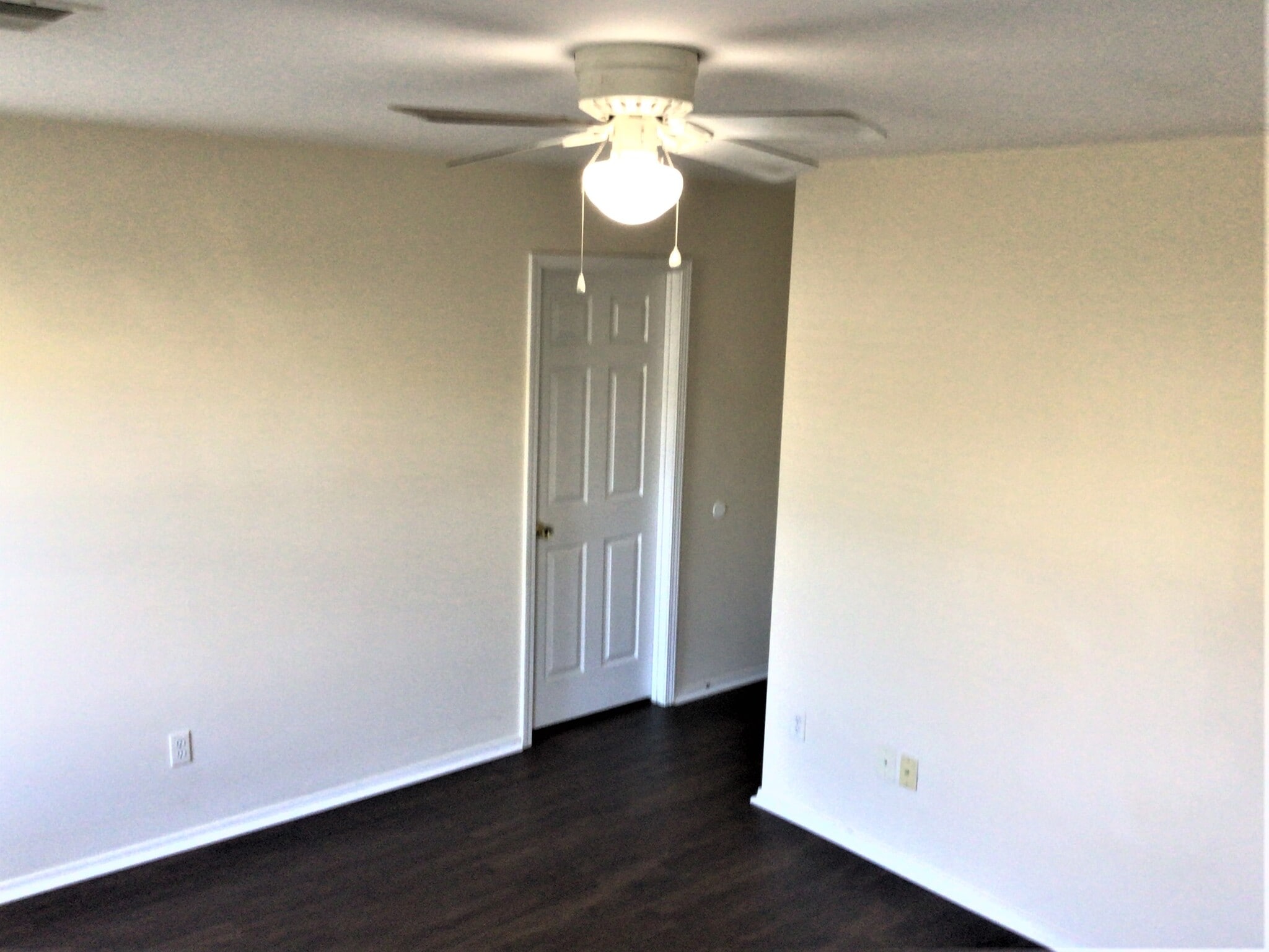 Building Photo - 3906 SE Jack Pine Ct