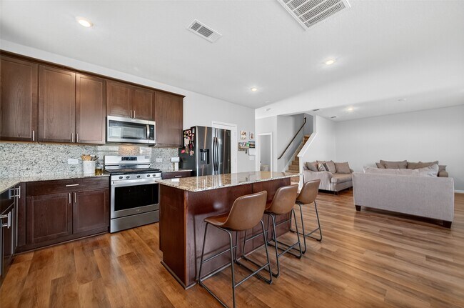 Building Photo - 10831 Fall Mill Dr