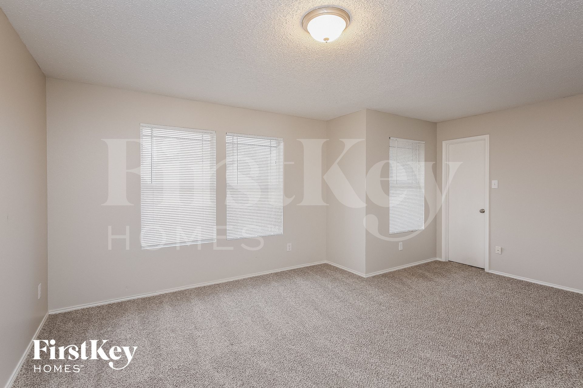 Building Photo - 2908 Robin Ln