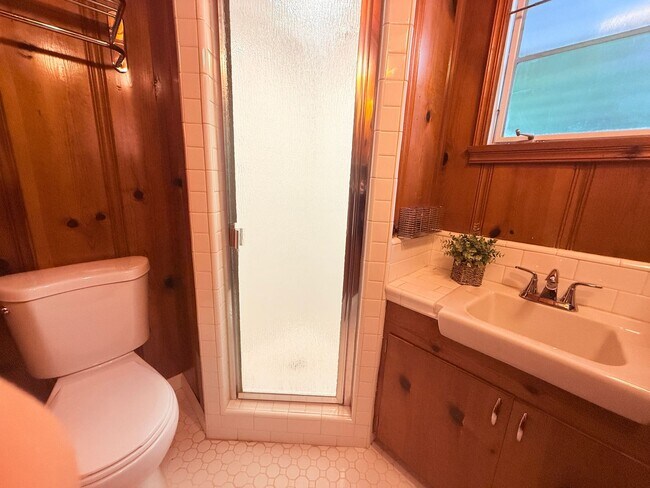 Building Photo - For Rent Units in Lompoc