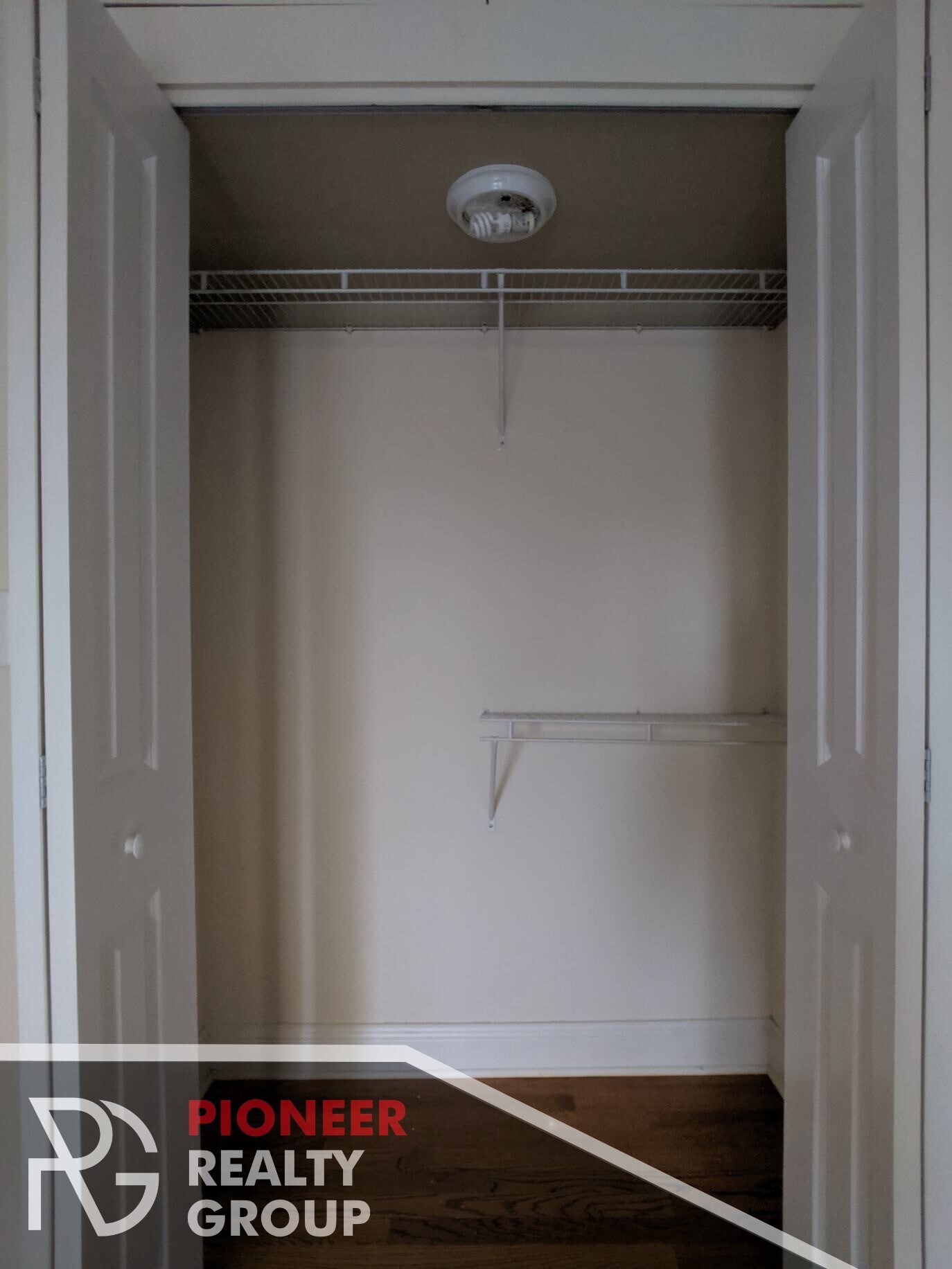 Building Photo - 736 W Addison St